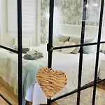 El Capricho Del Arco_apartamentos Catedral * Burgo
